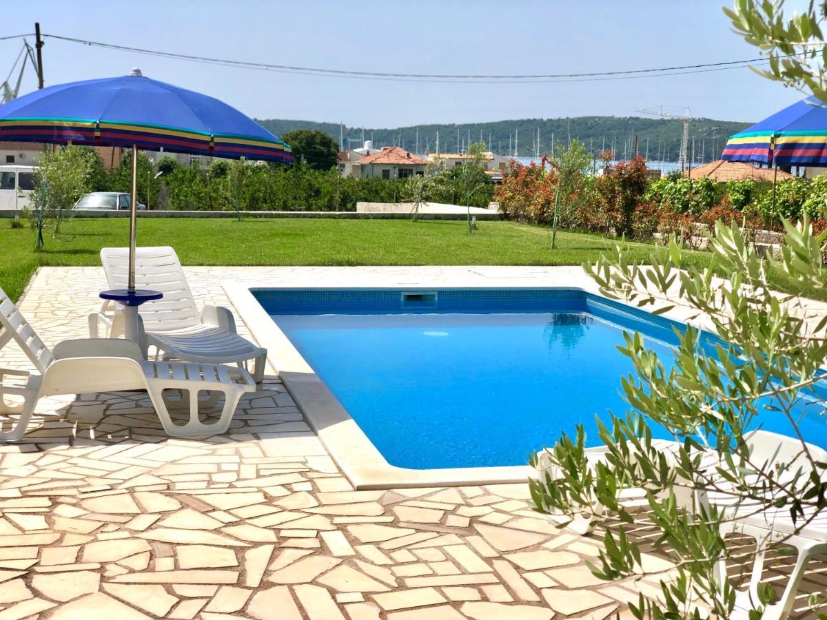 Apartments Teo Трогир Экстерьер фото